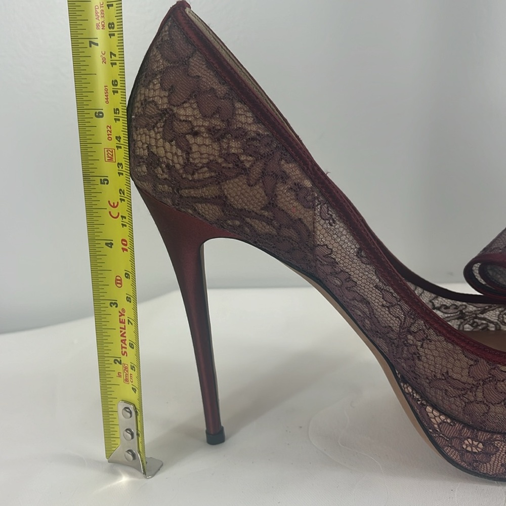 Valentino Couture Bow Lace Platform Pump - Picture 14 of 17